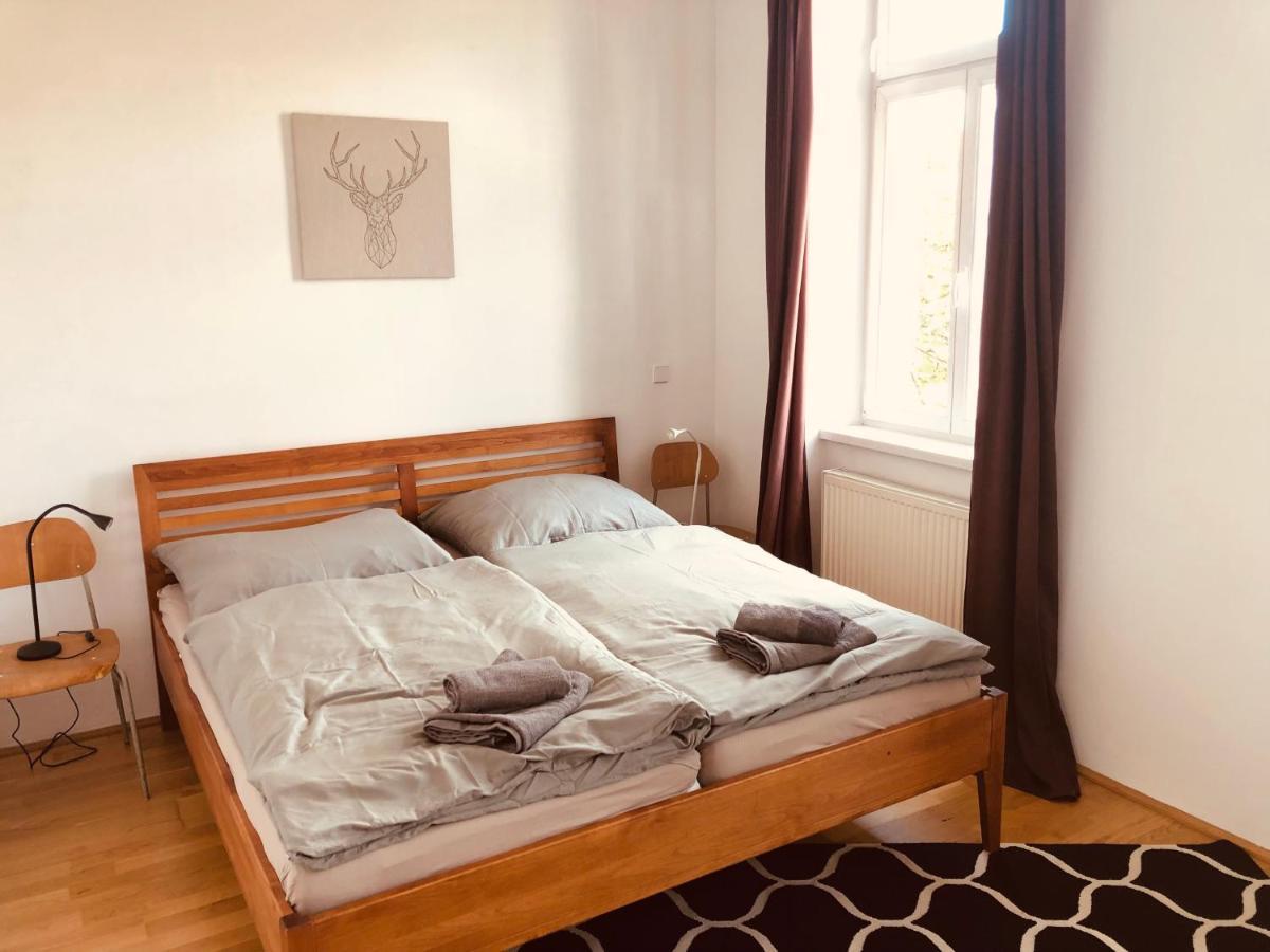 Helle 4 Zimmer Familien-Wohnung Mit Balkon! Schloss Schonbrunn In Gehdistanz Vienna Exterior photo