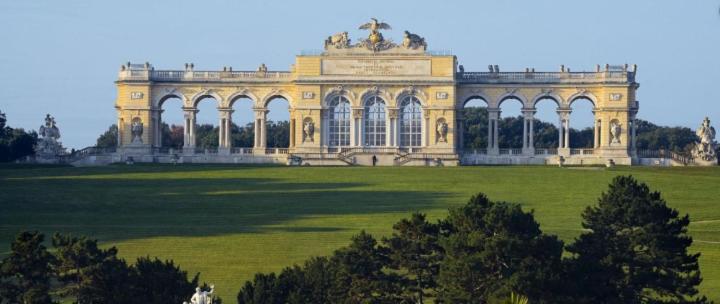 Helle 4 Zimmer Familien-Wohnung Mit Balkon! Schloss Schonbrunn In Gehdistanz Vienna Exterior photo